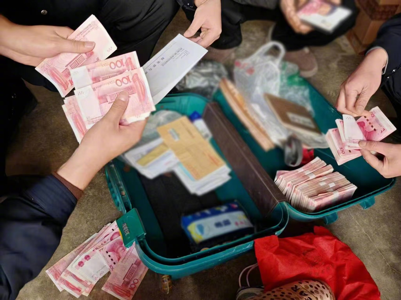 最新带现金几十万能过安检方法分析(最方便真实的云南携带现金过安检有具体规定吗方法)
